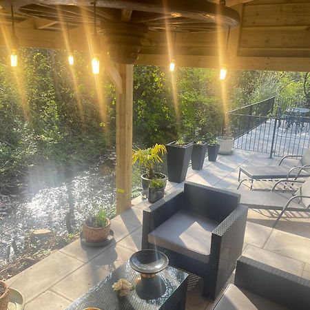 Riverside 2 Bedroom Townhouse With Car Charger Abergavenny Exterior foto