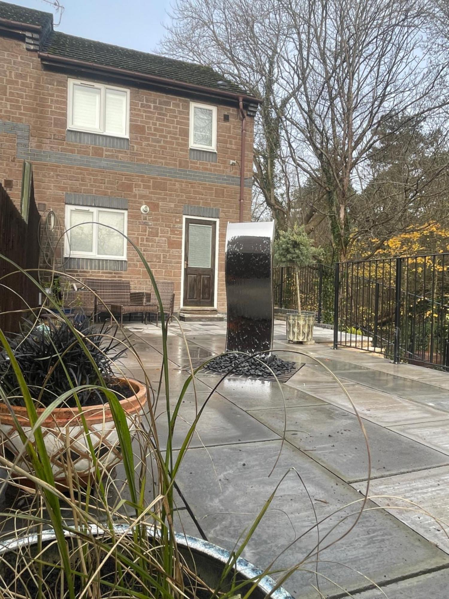 Riverside 2 Bedroom Townhouse With Car Charger Abergavenny Exterior foto
