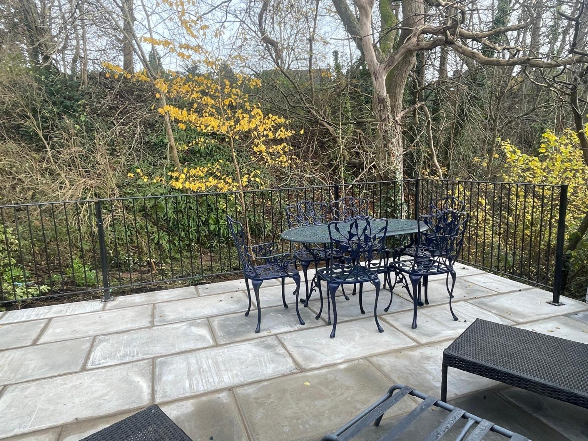Riverside 2 Bedroom Townhouse With Car Charger Abergavenny Exterior foto