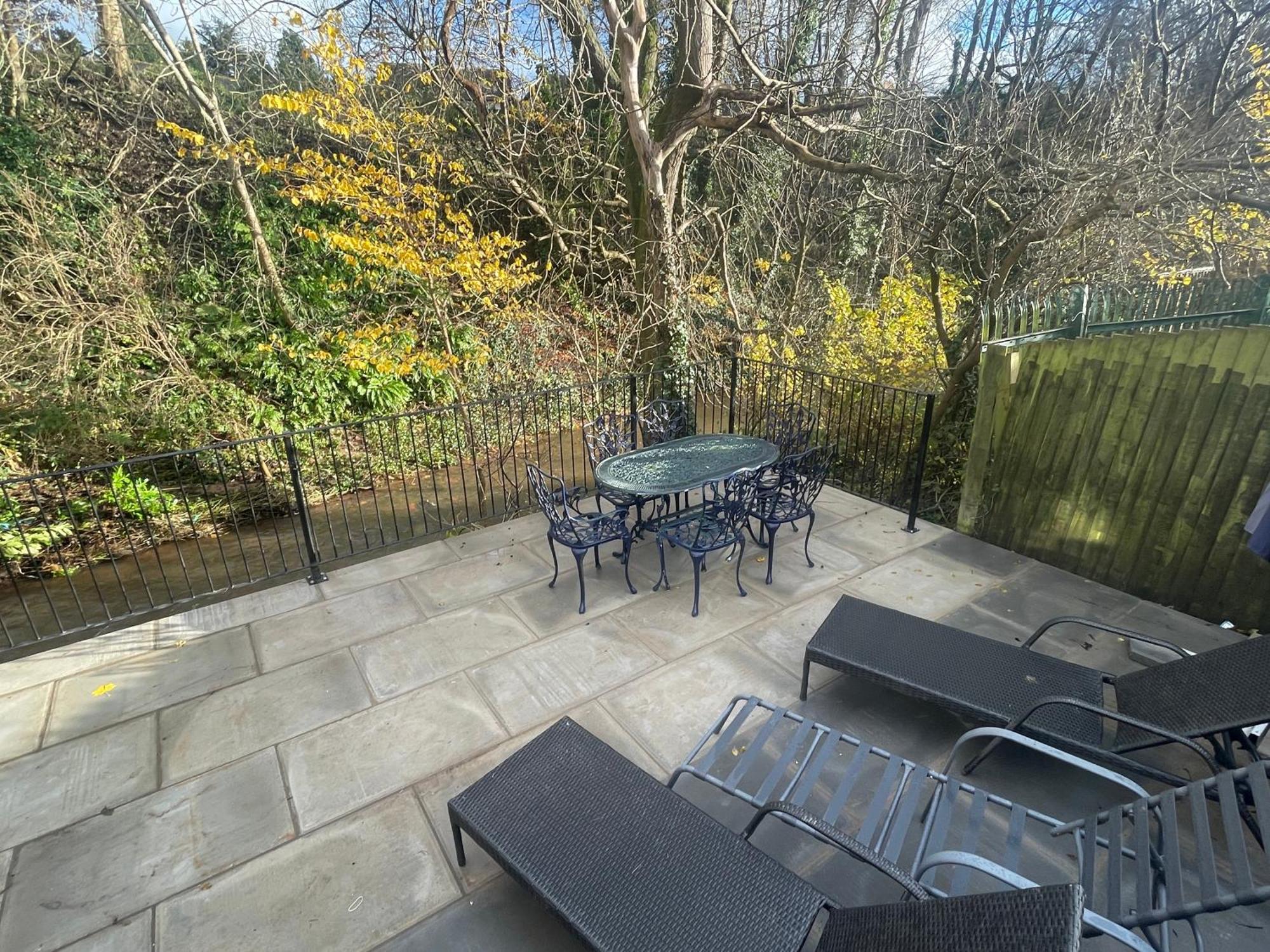 Riverside 2 Bedroom Townhouse With Car Charger Abergavenny Exterior foto